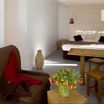 Du Puy Ferrand , Restaurant La Table De L'ours Le Mont-Dore