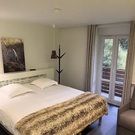 Отель Du Puy Ferrand , Restaurant La Table De L'ours 3*