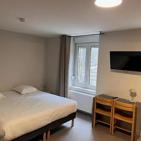 Du Puy Ferrand , Restaurant La Table De L'ours Le Mont-Dore