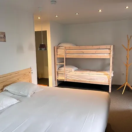 Du Puy Ferrand , Restaurant La Table De L'ours