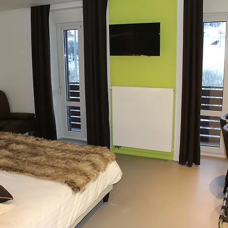 Du Puy Ferrand , Restaurant La Table De L'ours 3* Le Mont-Dore