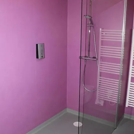 Du Puy Ferrand , Restaurant La Table De L'ours