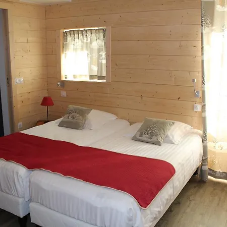 Hotell Du Puy Ferrand , Restaurant La Table De L'ours 3*