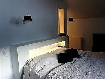 Du Puy Ferrand , Restaurant La Table De L'ours 3* Ле-Мон-Дор