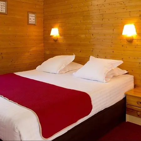 Du Puy Ferrand , Restaurant La Table De L'ours Le Mont-Dore