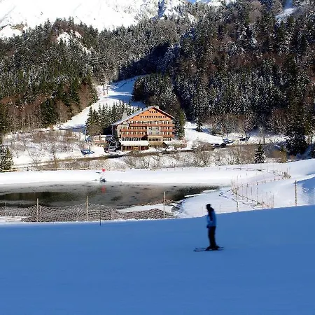 Du Puy Ferrand , Restaurant La Table De L'ours Ле-Мон-Дор