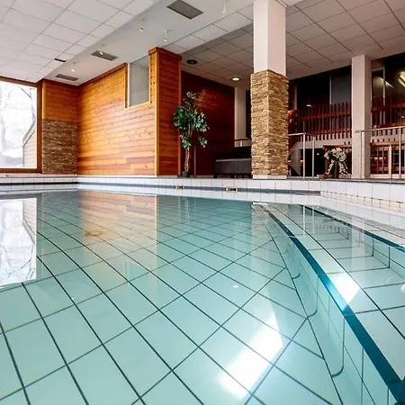 Du Puy Ferrand , Restaurant La Table De L'ours Hotel Le Mont-Dore