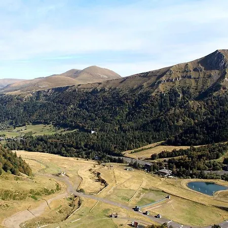 Du Puy Ferrand , Restaurant La Table De L'ours Ле-Мон-Дор