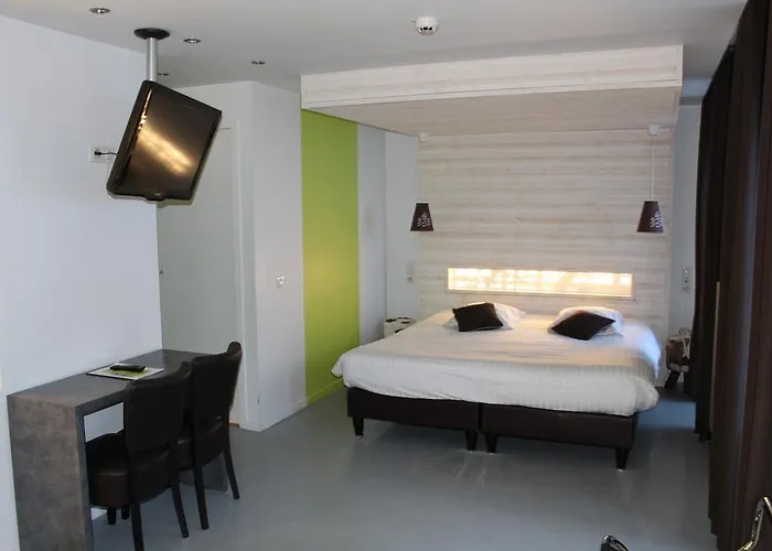 Hotell Du Puy Ferrand , Restaurant La Table De L'ours