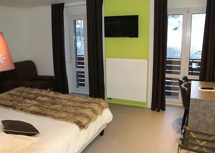 Du Puy Ferrand , Restaurant La Table De L'ours 3* Le Mont-Dore